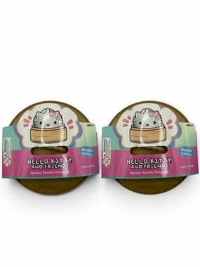 Hello Kitty and Friends Metallic Edition Mystery Squishy Dumplings – 2 Pack